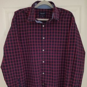 American eagle long sleeve button-down shirt